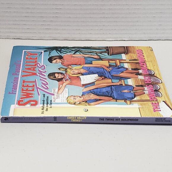 Sweet Valley Twins Book #107 The Twins Hit Hollywood - Picture 3 of 4